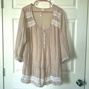 Adiva cream blouse Sz 2X